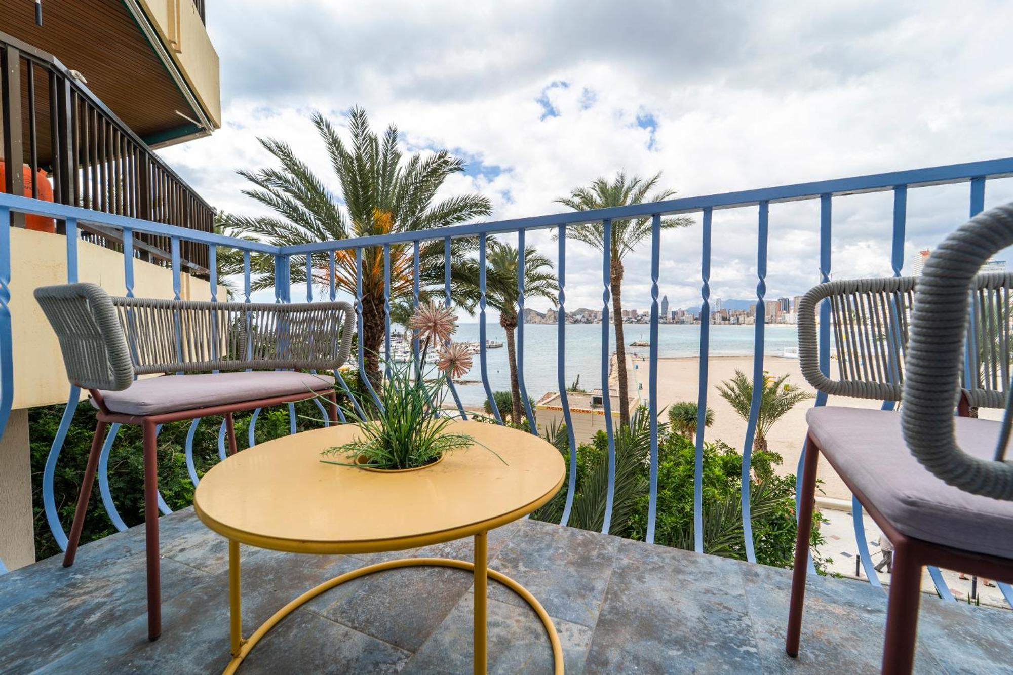 Brisas Del Poniente Apartment *