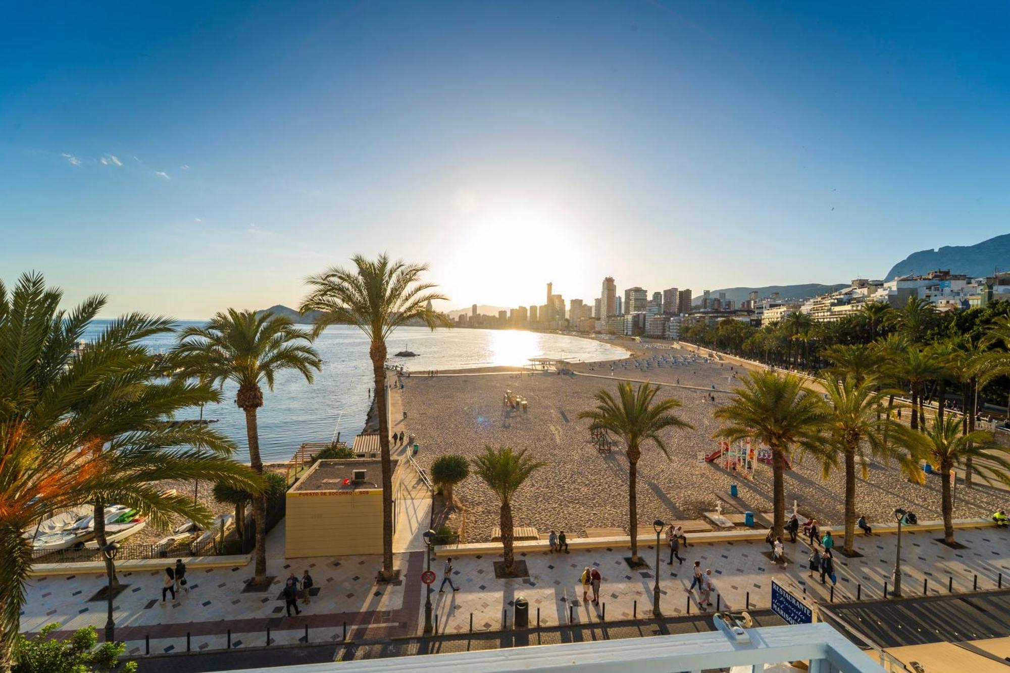 Brisas Del Poniente Apartment *
